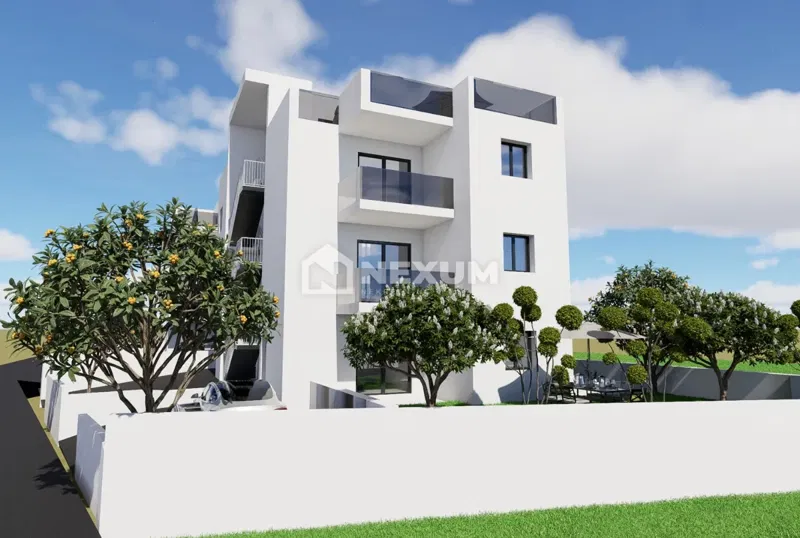 Trogir – luksuzni penthouse s krovnom terasom i pogledom na more