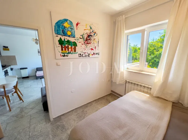 Jadranovo-Spazioso appartamento vicino al mare – 3
