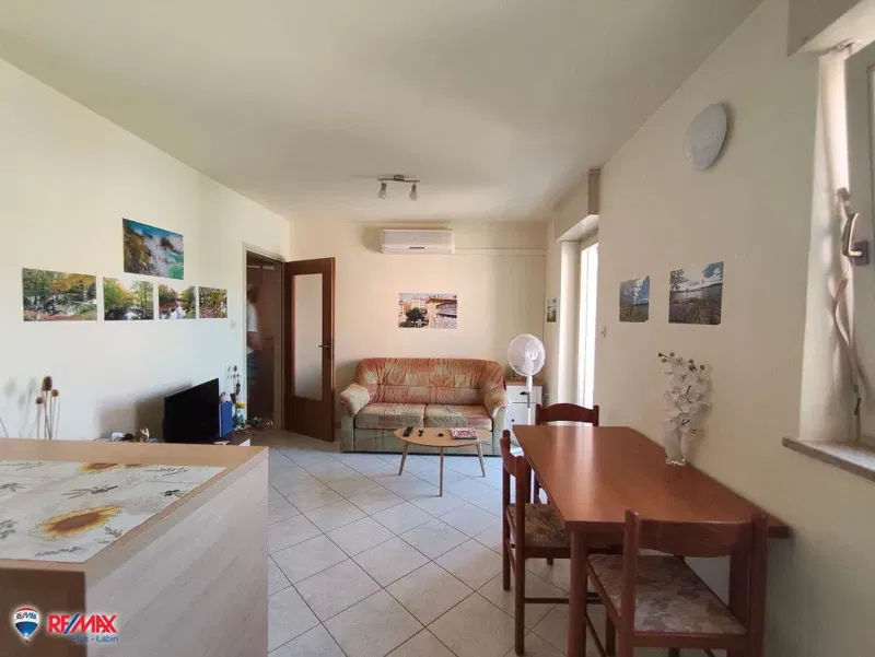 ISTRA,LABIN, CENTAR, STAN 42 M2, EKSKLUZIVNO