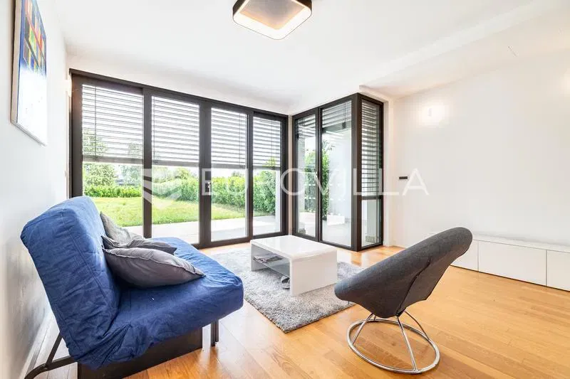 Zagreb, Novi Zagreb - Golf Resort luxury four-bedroom house with private garden – 2