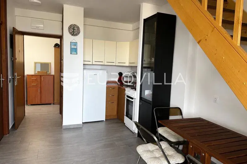 Istria, Červar Porat, Charming Duplex Apartment with Stunning Sea Views – 3