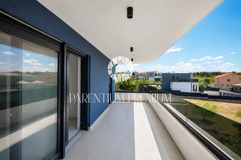 Novigrad, new apartment with a rooftop terrace and sea view – 2