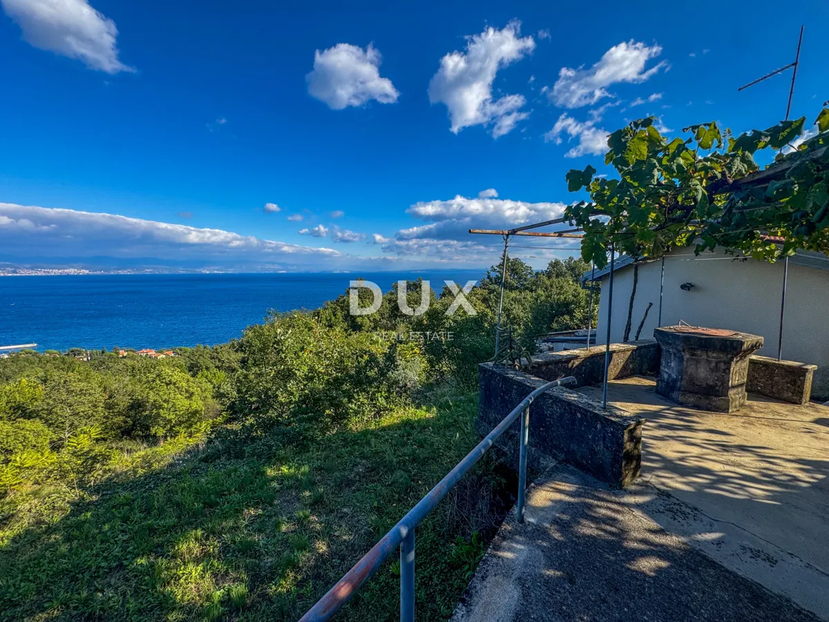 OPATIJA, LOVRAN - Gyönyörű antik ház panorámás kilátással és 10000 m2 telekkel