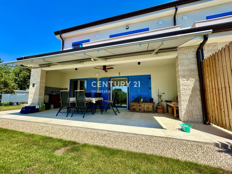 UMAG, NEW DUPLEX HOUSE ONLY 500 METERS FROM THE BEACH, A GREAT OPPORTUNITY! – 2