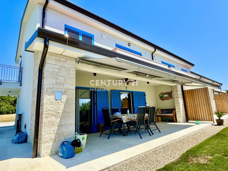 UMAG, NEW DUPLEX HOUSE ONLY 500 METERS FROM THE BEACH, A GREAT OPPORTUNITY! – 3