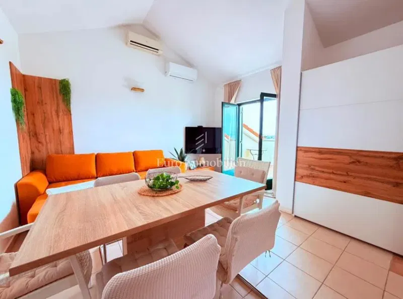 Appartamento con vista mare vicino al centro – Novalja – 2