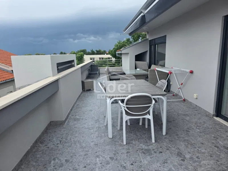 NOVALJA-GAJ, 70M OD MORA, PENTHOUSE, 2 STANA – 3