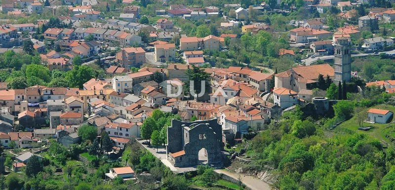 Kastav, Trinajstići, działka budowlana, 800 m²