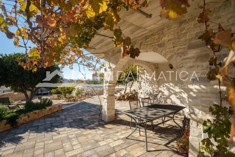 A unique villa with a view of the sea and a swimming pool near Šibenik – 2