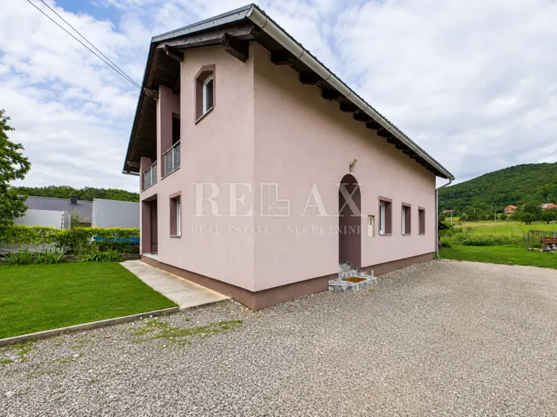 Otočac - detached house with spacious garden – 3