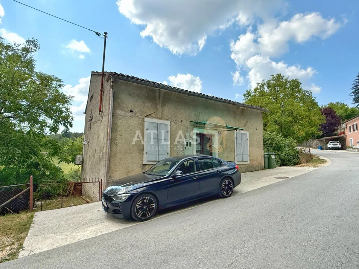 ISTRA, PAZIN |  KUĆA ZA RENOVACIJU NA MIRNOJ LOKACIJI