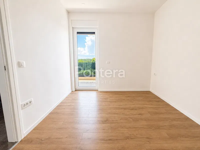 ISTRIA, VABRIGA – Appartamento al 2° piano, 3 camere da letto, 800m dal mare – 3