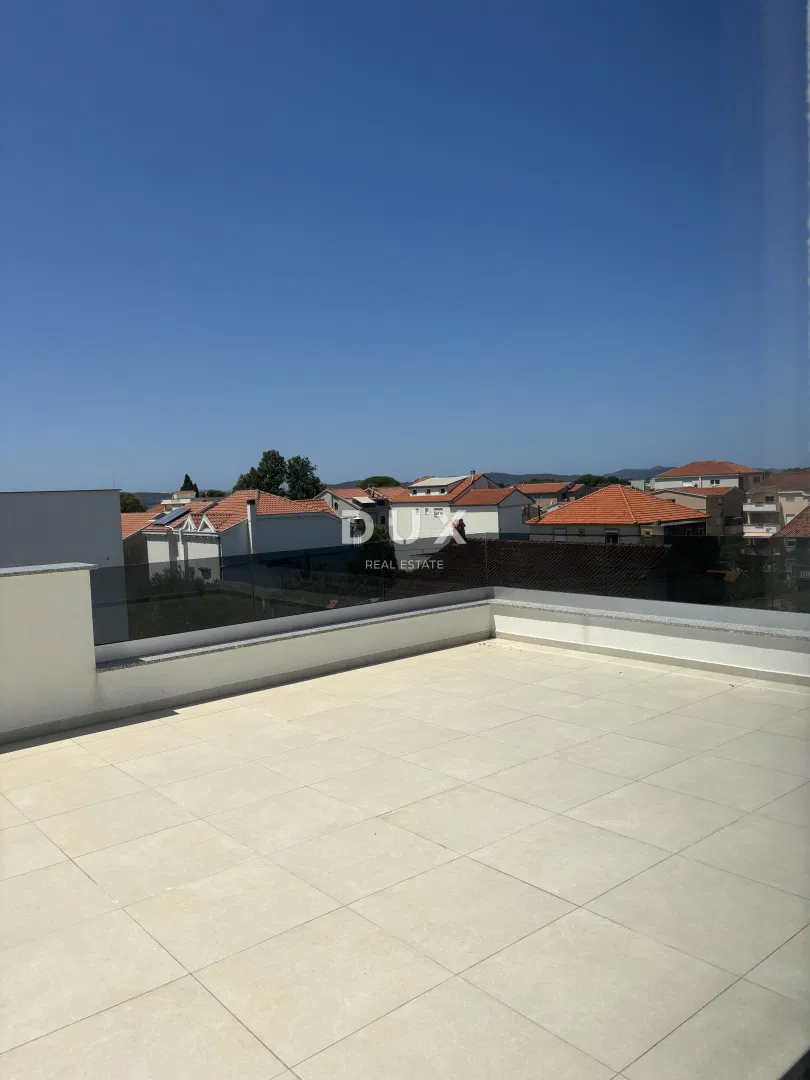 Zadar, Sukošan, trosobni stan, 216.51 m2, penthouse, dizalo