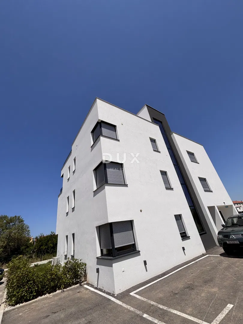 Zadar, Sukošan, trosobni stan, 118,39 m², dvoetažni