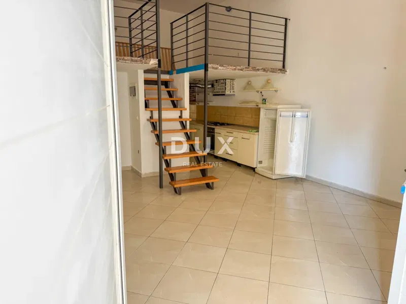 Labin, centrum, obchodní prostory, 38m2 – 3