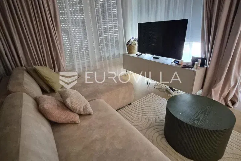 Žaborić, modern two-bedroom ground floor apartment with a spacious private garden – 2