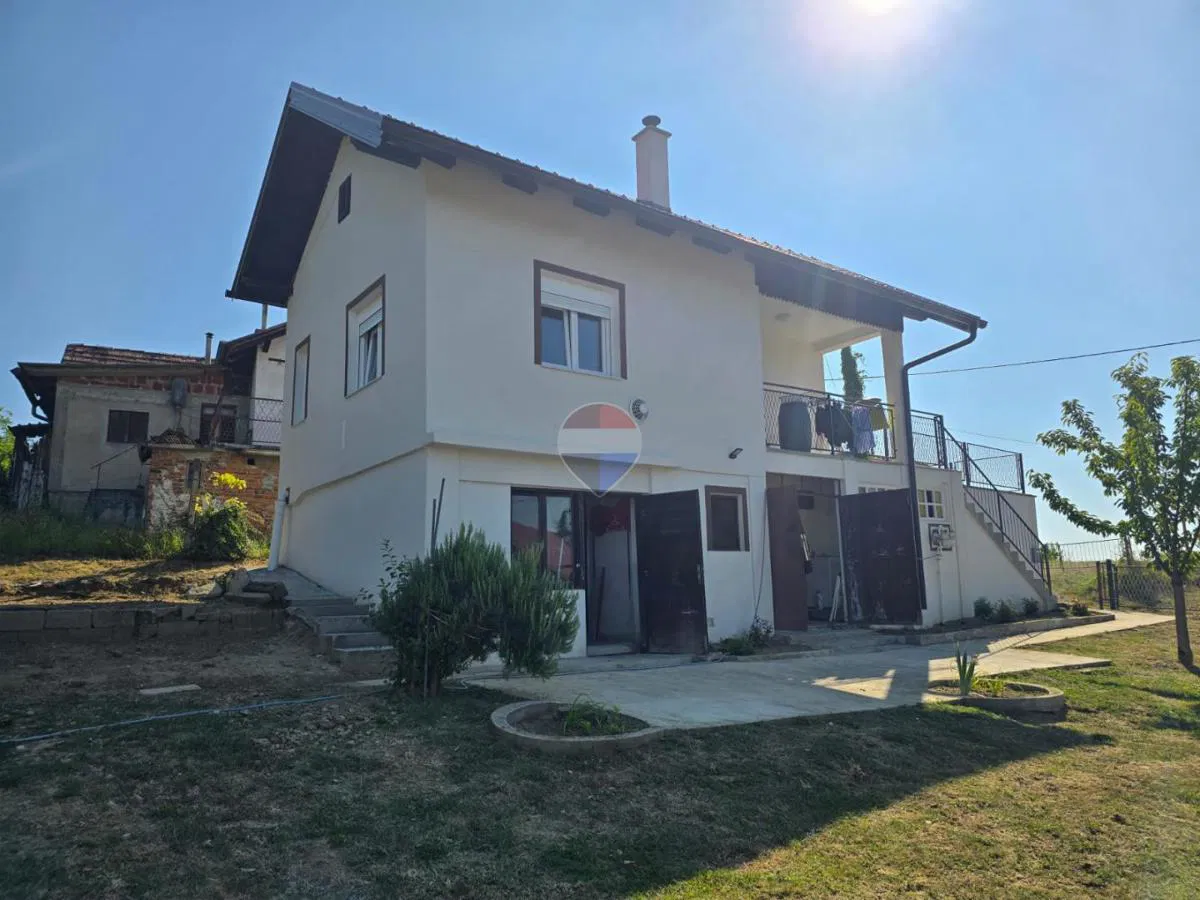 Popovača, Voloder - Adaptirana kuća 77m2