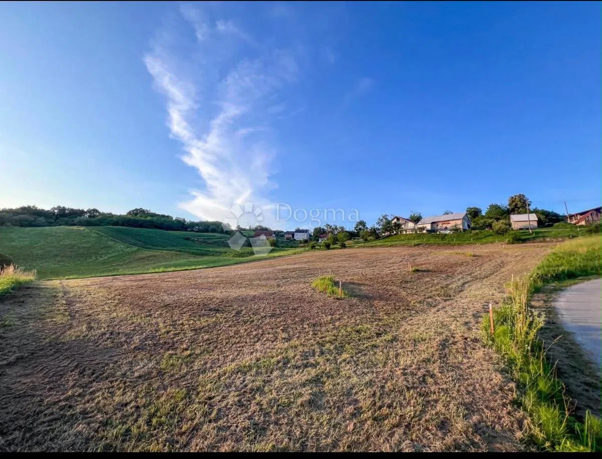 Építési telek Škarićevo, Krapina - Okolica, 830m2