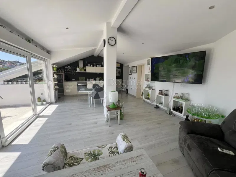 Flat Gračani, Podsljeme, 108m2 – 2