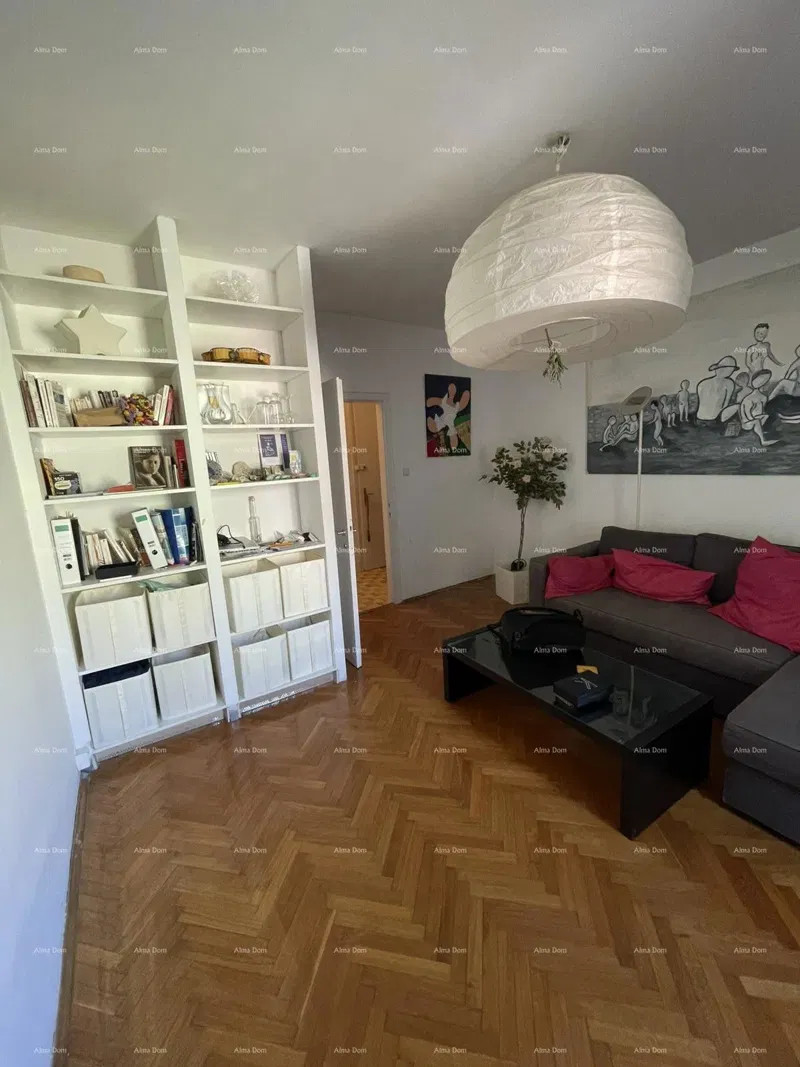 Pula, centro – Ampio appartamento trilocale di 76,38 m² con due terrazze – 3