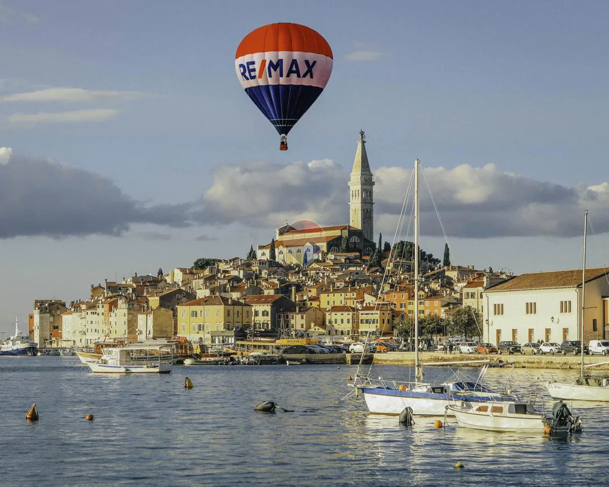 Rovinj, uhodani restoran s vlastitim parkingom
