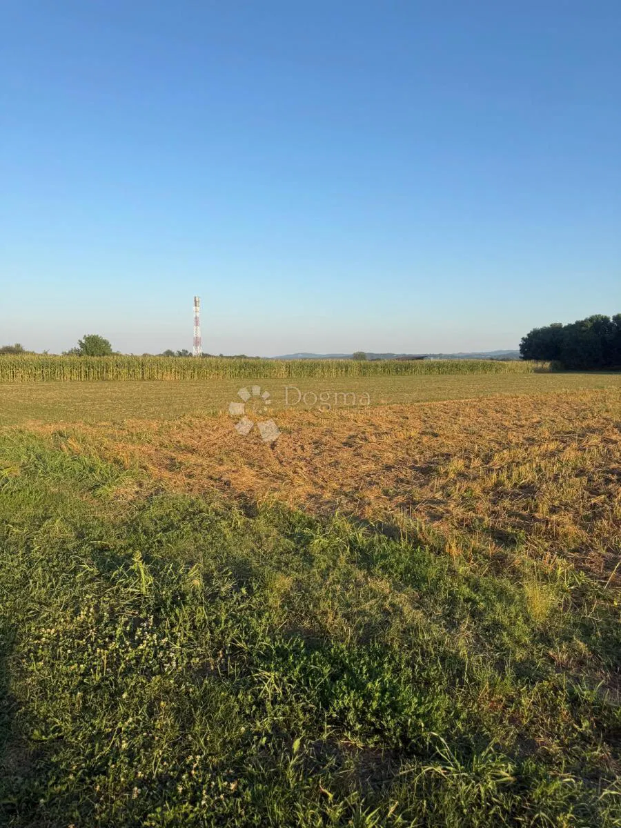 Земля под застройку Kućan Marof, Varaždin - Okolica, 2.682m2