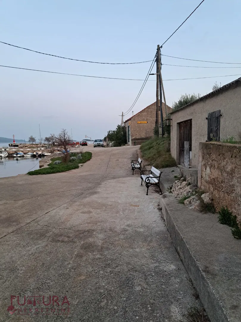 ZADAR - RIVANJ,  PRIZEMNICA 40 M2, PRODAJA, 1 RED, OTVOREN POGLED!!!