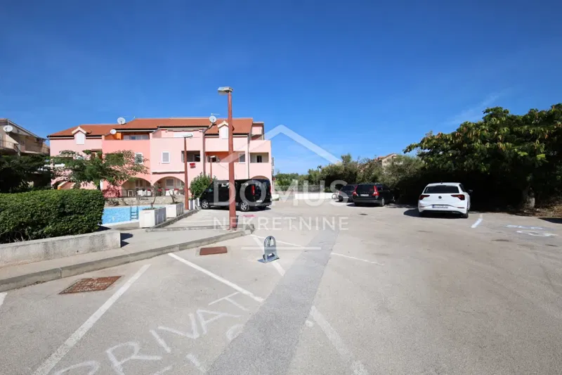 Srima, 4-Bedroom Apartment, 130 m², 120 m from the Sea – 3