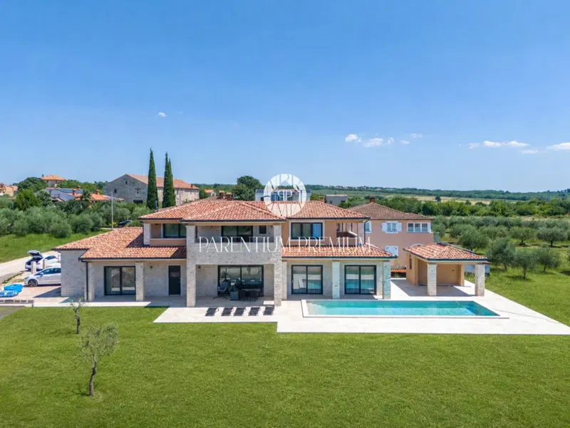 Poreč Area - Villa with 5 Bedrooms, Pool, Sea View – 3