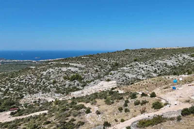 Pašnjak s pogledom na more
