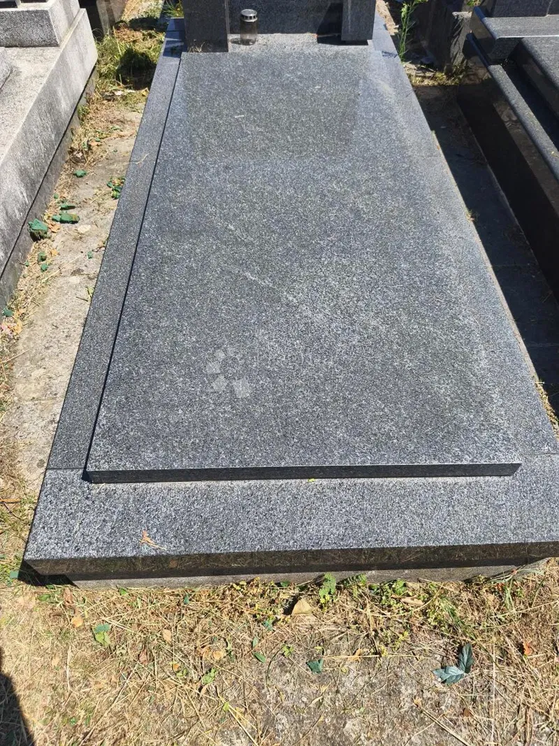 Tomb Mirogoj, Gornji Grad - Medveščak, 3m2 – 2