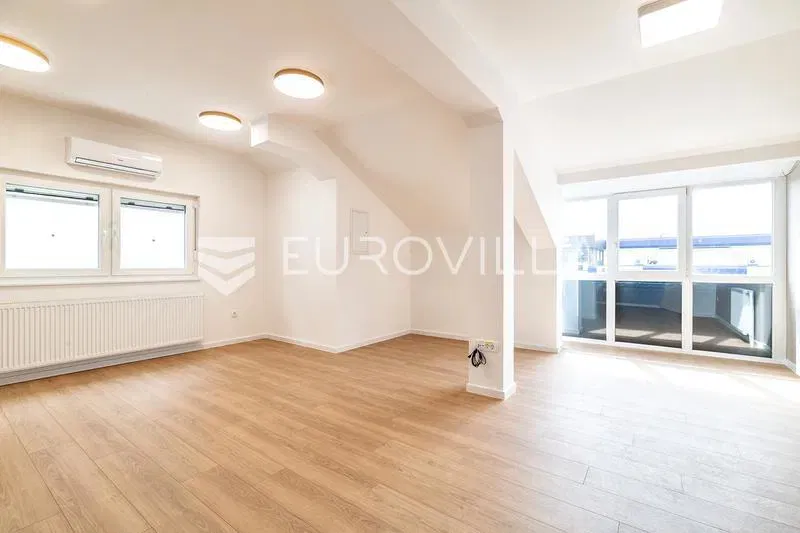 Zagreb, Sesvete, business premises, 4 rooms, terrace, parking, 150 m² – 2