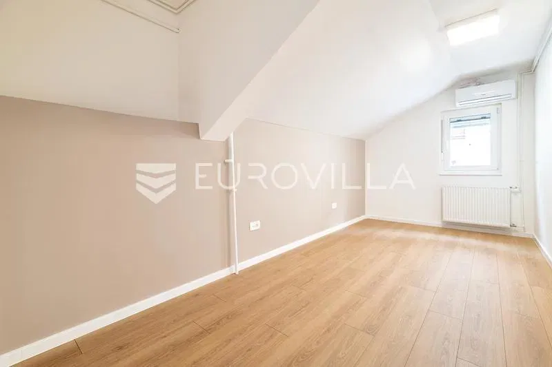 Zagreb, Sesvete, business premises, 4 rooms, terrace, parking, 150 m² – 3
