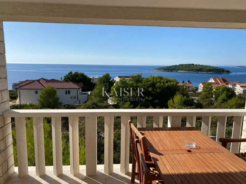 Rogoznica, Šibenik - Samostojeća kuća s 4 apartmana i panoramskim pogledom