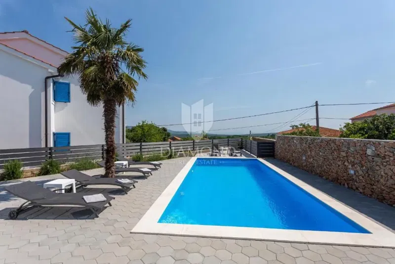 KRK, DINTORNI DI VRBNIK – CASA A PIANO UNICO CON PISCINA – 3