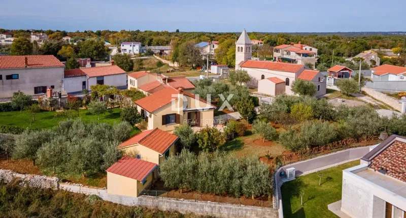 Istria, Kavran, casa, 155 m2, 2 unità abitative, cortile – 2