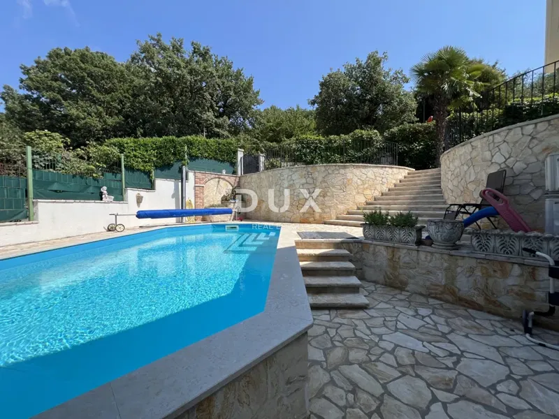 Isztria, Poreč, családi ház, 180 m2, két apartman, medence – 3