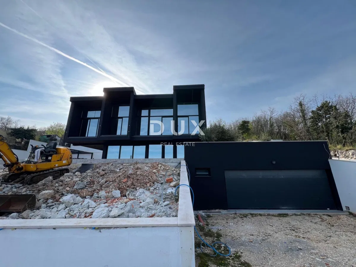 OPATIJA, SV. JELENA - vila 250m2 s panoramskim pogledom na morje in bazen + urejen vrt 1200m2