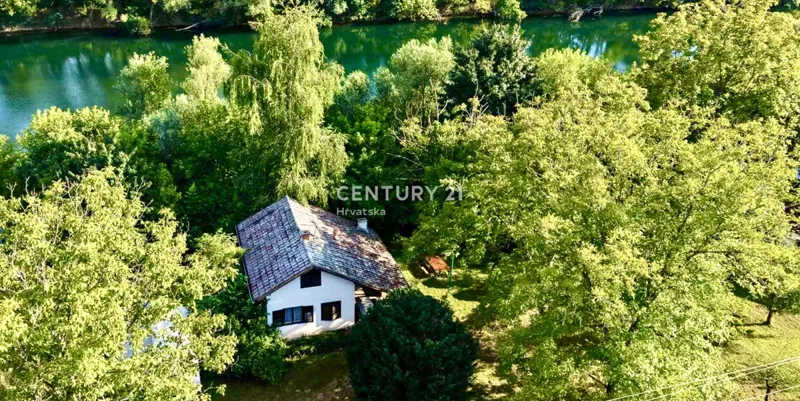 SISAK, OKOLICA, ATRAKTIVNO IMANJE UZ RIJEKU KUPU!