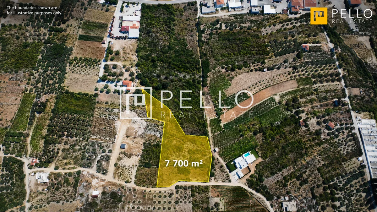 Orebić– 7.700 m² plodnog zemljišta u blizini građevinske zone