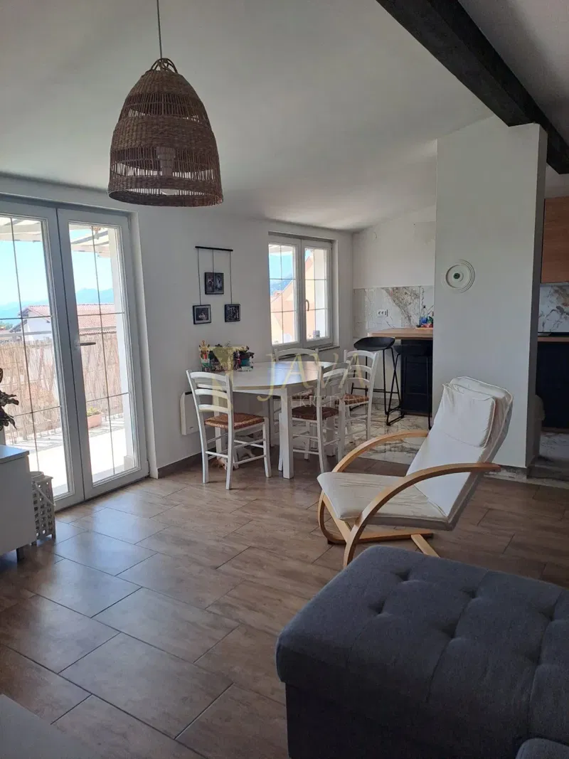 KASTAV APPARTAMENTO 2BR+BR BEN ARREDATO CON PARCHEGGIO – 2