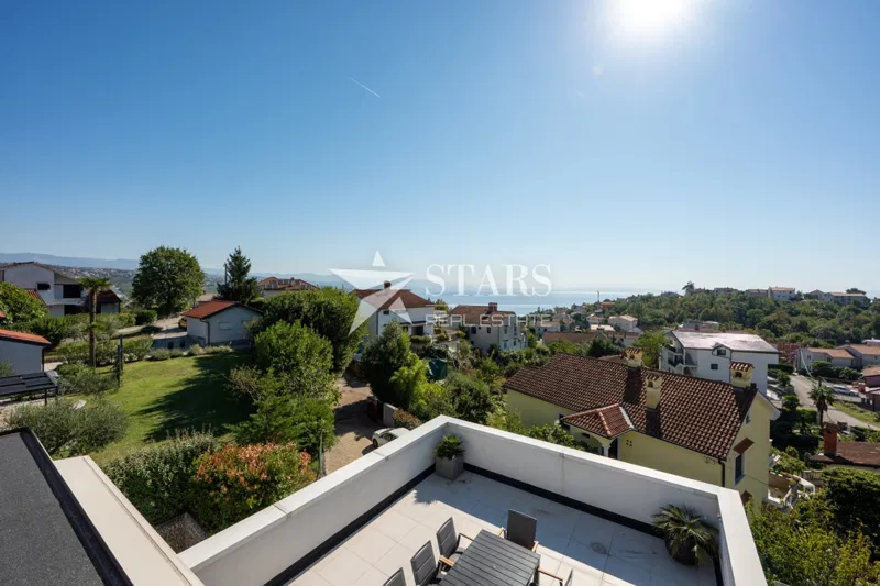 Opatija, Pobri - Penthouse s dvije prostrane terase i pogledom na Kvarner – 2