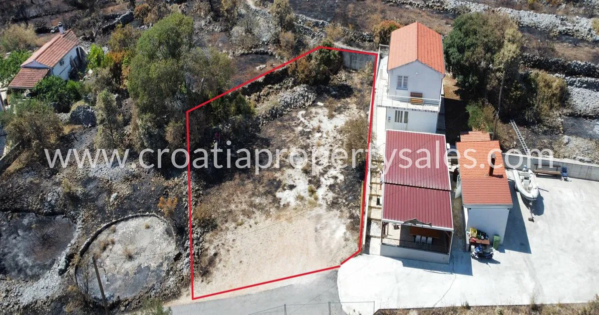 Trogir/Čiovo, građevinsko zemljište, prodaja, 140.000 €