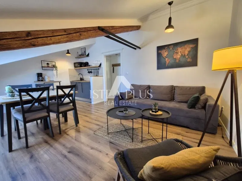 Poreč, Zentrum / TOP-Lage - wunderschöne, komplett renovierte Wohnung!