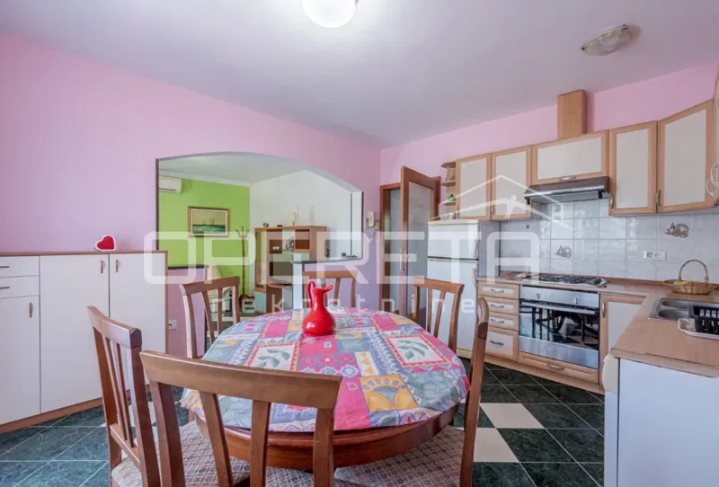 CASA CON ANIMA – GIARDINO MEDITERRANEO E POSIZIONE TRANQUILLA VICINO A UMAGO – 3