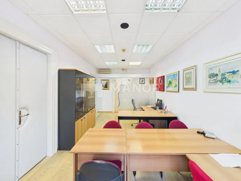 Business premise Centar, Rijeka, 122m2 – 2