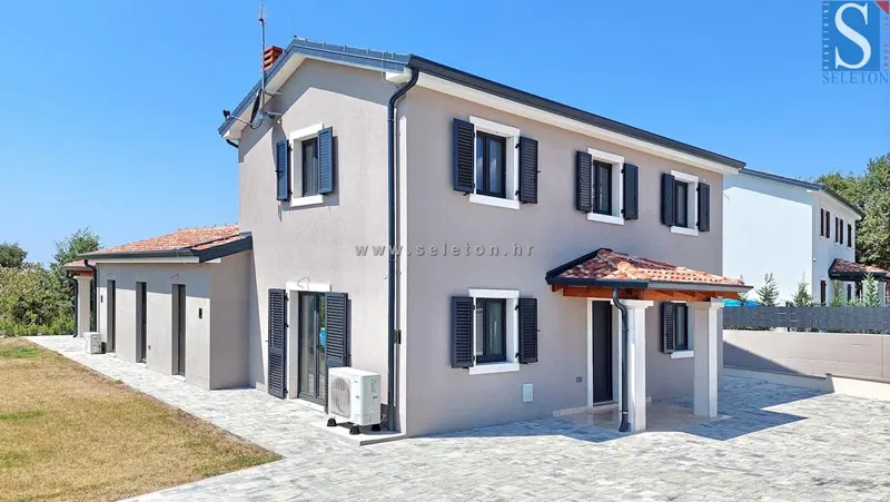 Istria, Parenzo, nuova casa di 146 m2 con piscina e vista mare – 2