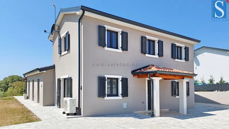 Istria, Parenzo, nuova casa di 146 m2 con piscina e vista mare – 3