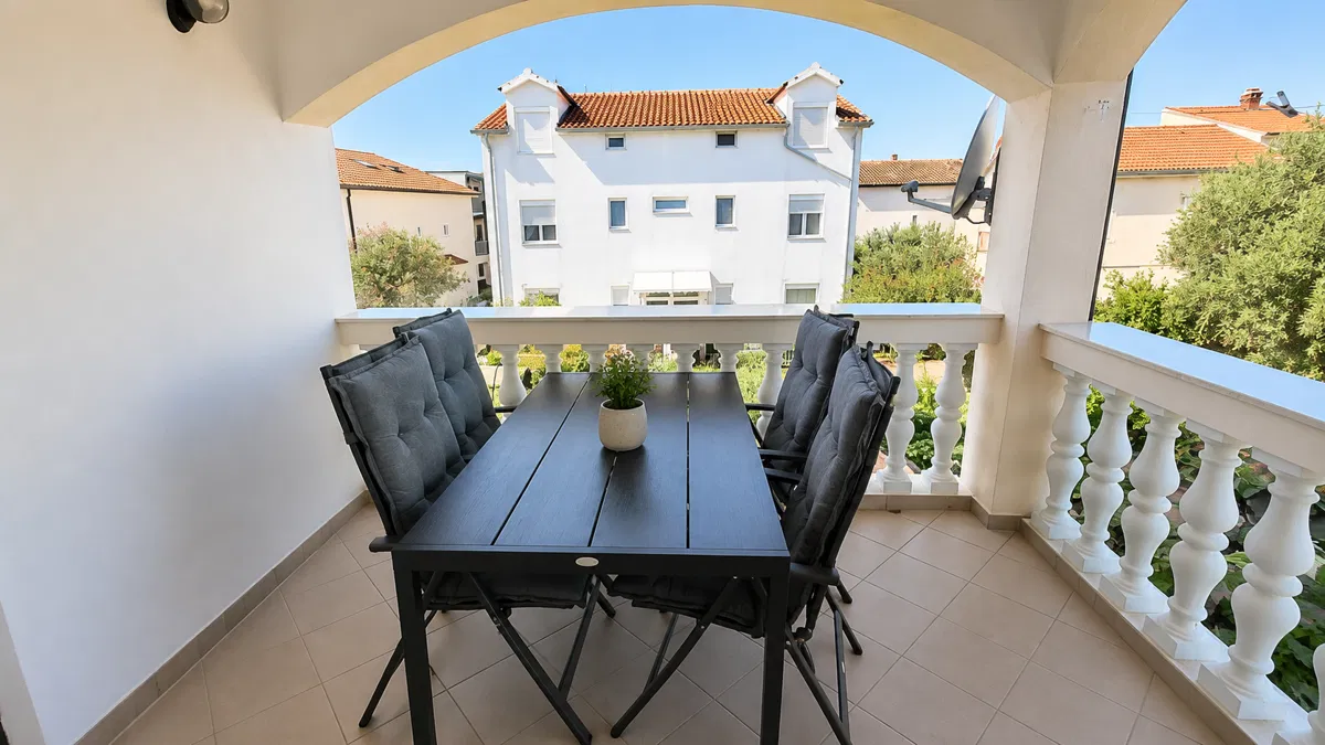 Vodice-srima apartman 100 m od plaže prodaja