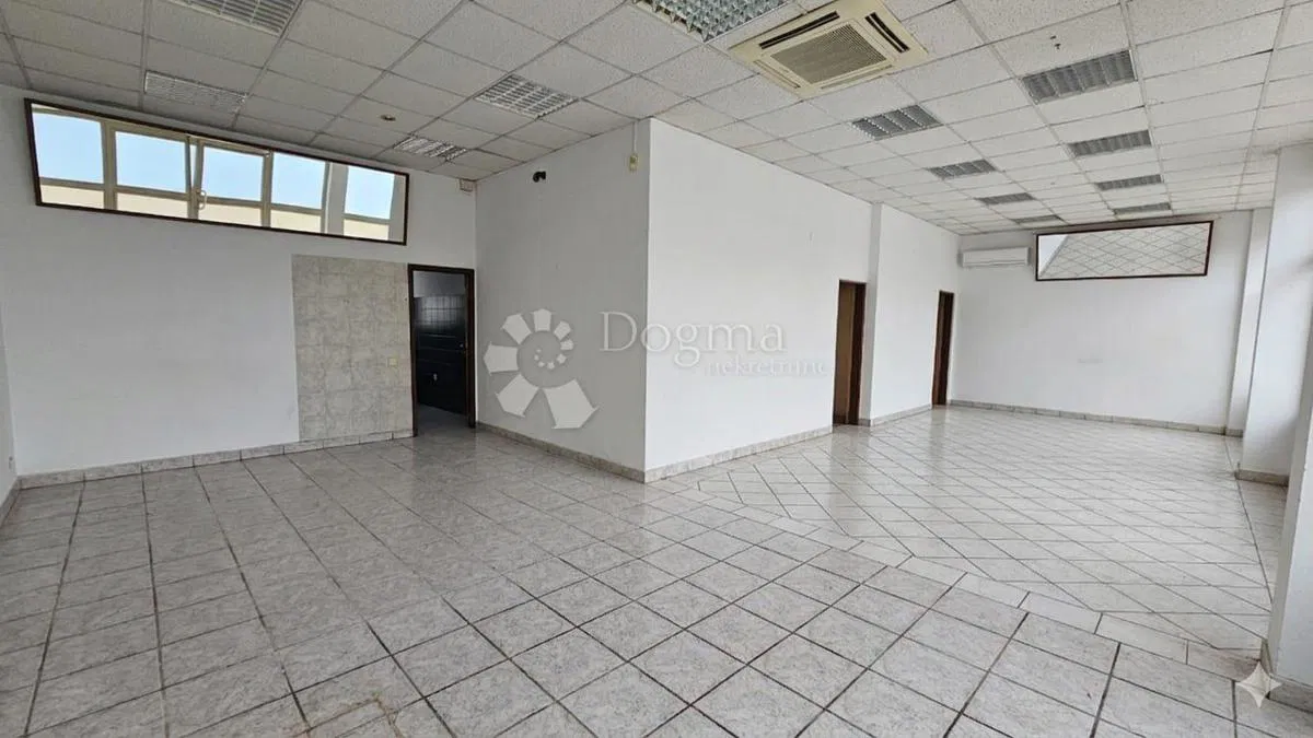 Poslovni prostor u okolici Poreča  u blizini mora